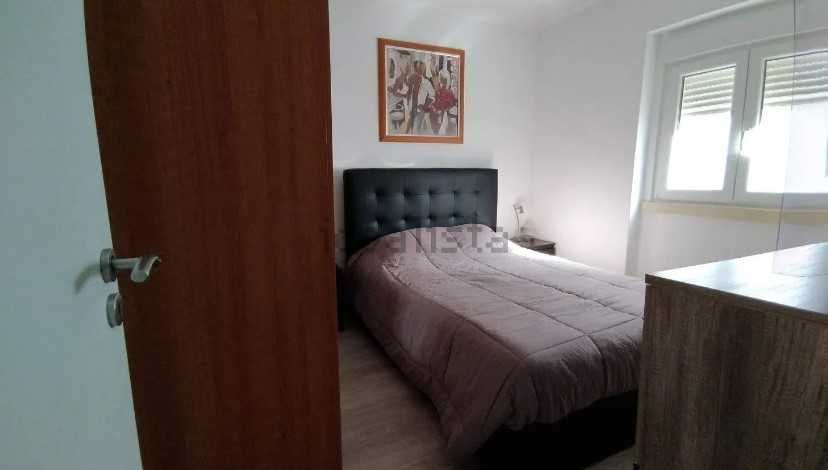 Andar de moradia T3 no centro do Laranjeiro