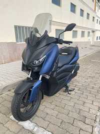 Yamaha X-Max 300