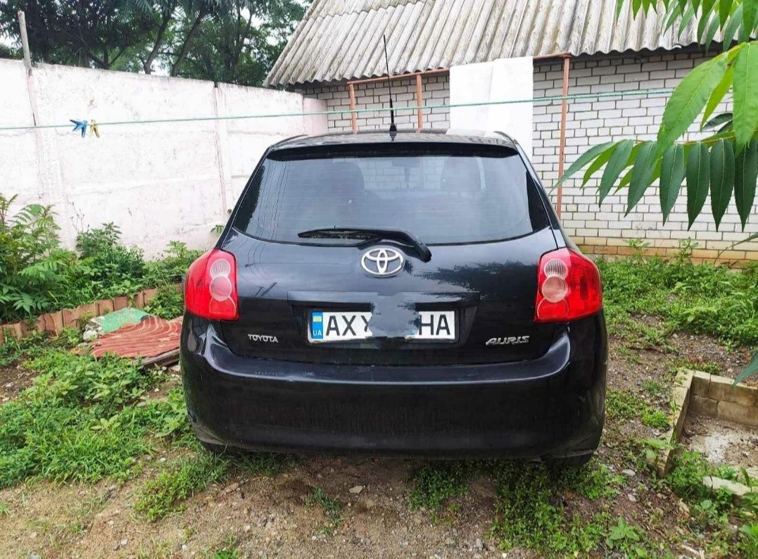 Продам Toyota Auris