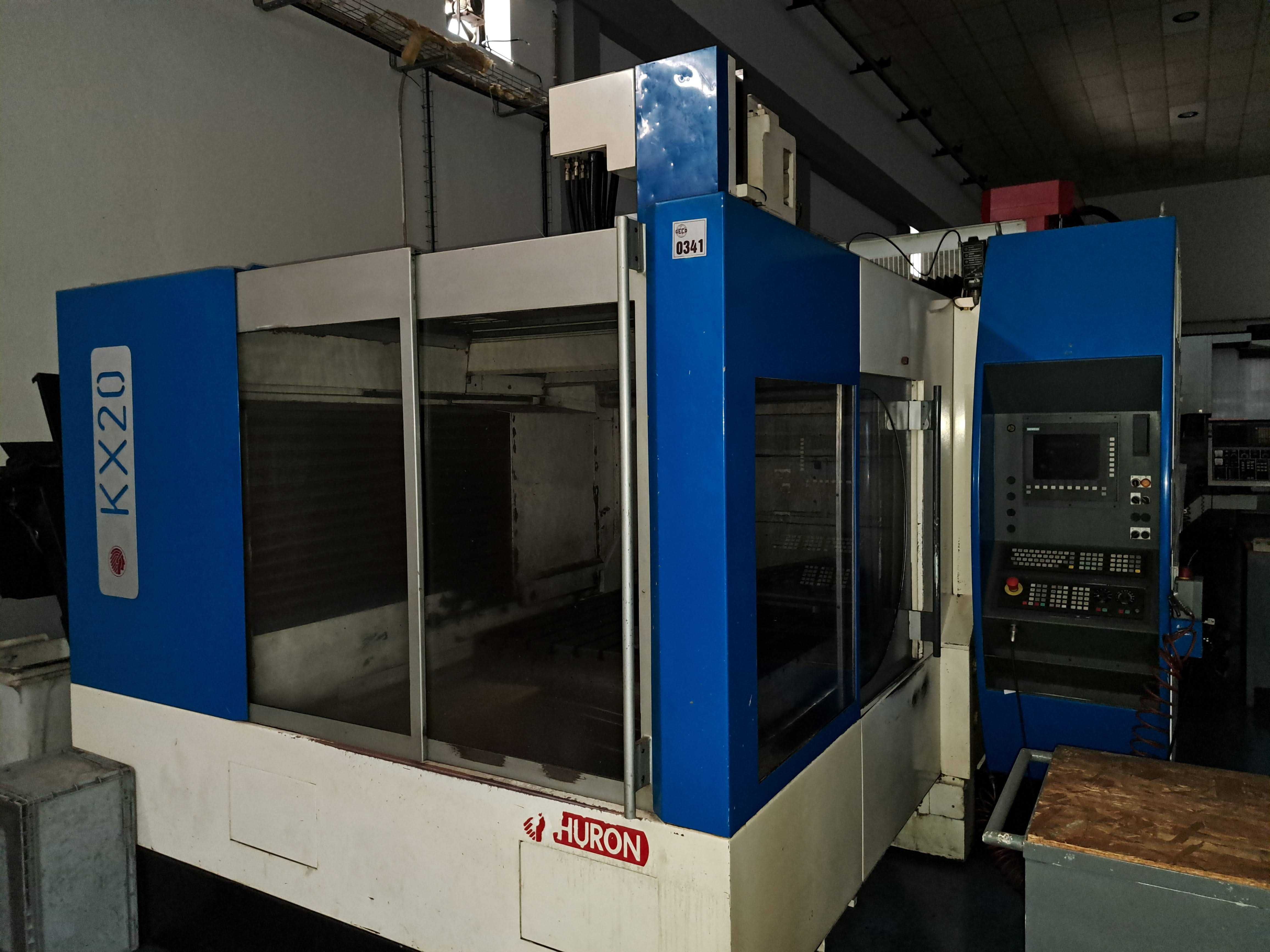 Fresadora CNC HURON KX20