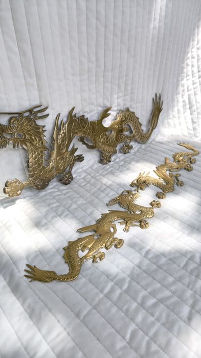 Продам накладки из бронзы или латуни на мебель. Дракон латунный