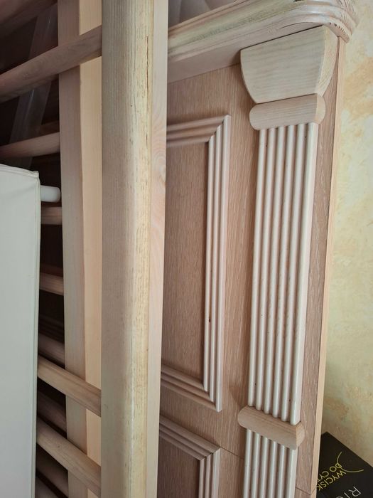 Łóżeczko dziecięce 140x70 z bardzo dobrym materacem Alvi i przewijaki
