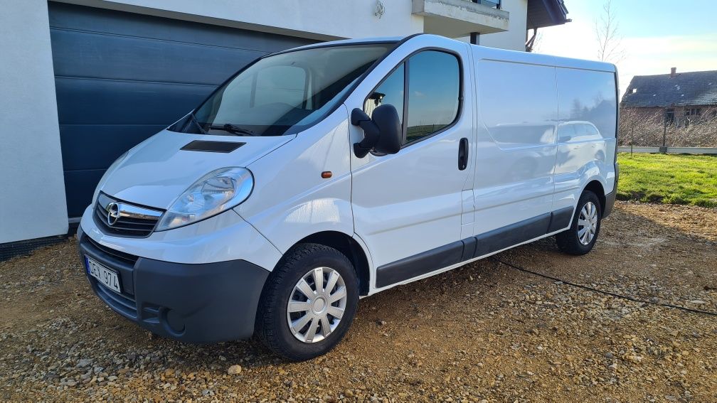 Opel Vivaro Long 2.0CDTI 115km