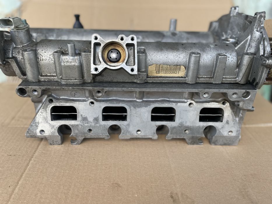 Головка блока ГБЦ VW Passat B6, Golf 5, Touran, Skoda A5 1.6 16V FSI