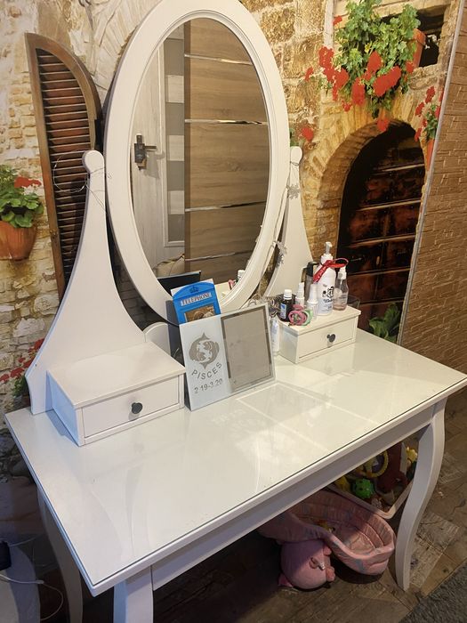 Toaletka ikea Hemnes z szkłem