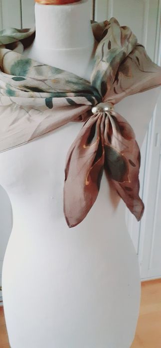 Duża apaszka jedwab milanowski w brązach malowana ręcznie