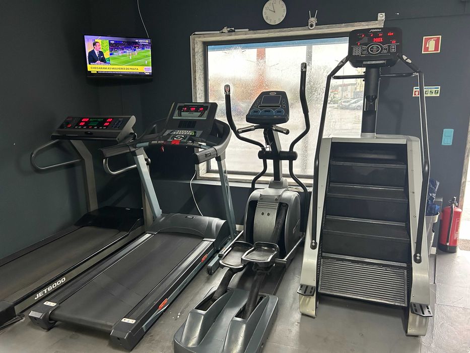 Trespasse Ginásio Totalmente Equipado e Funcional