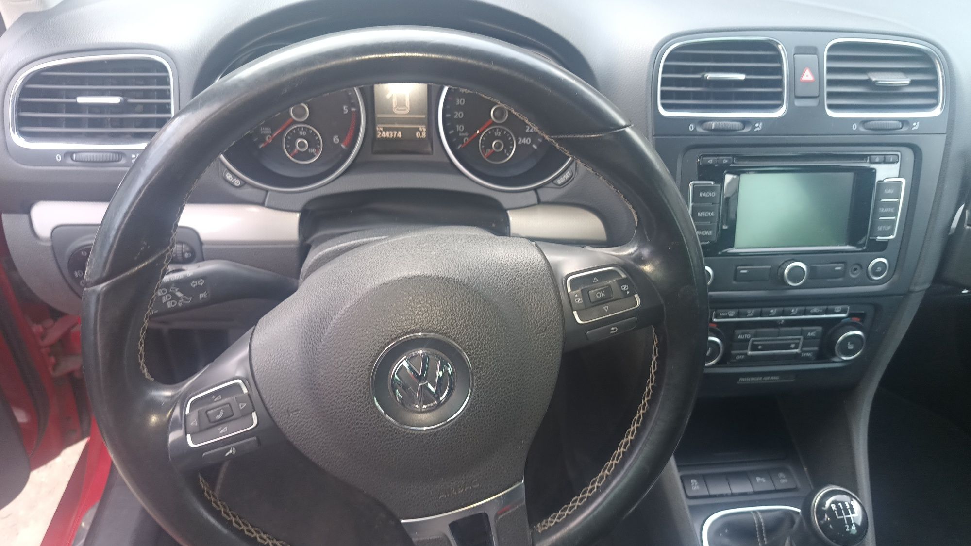 Volkswagen Golf VI . 1.6 TDI