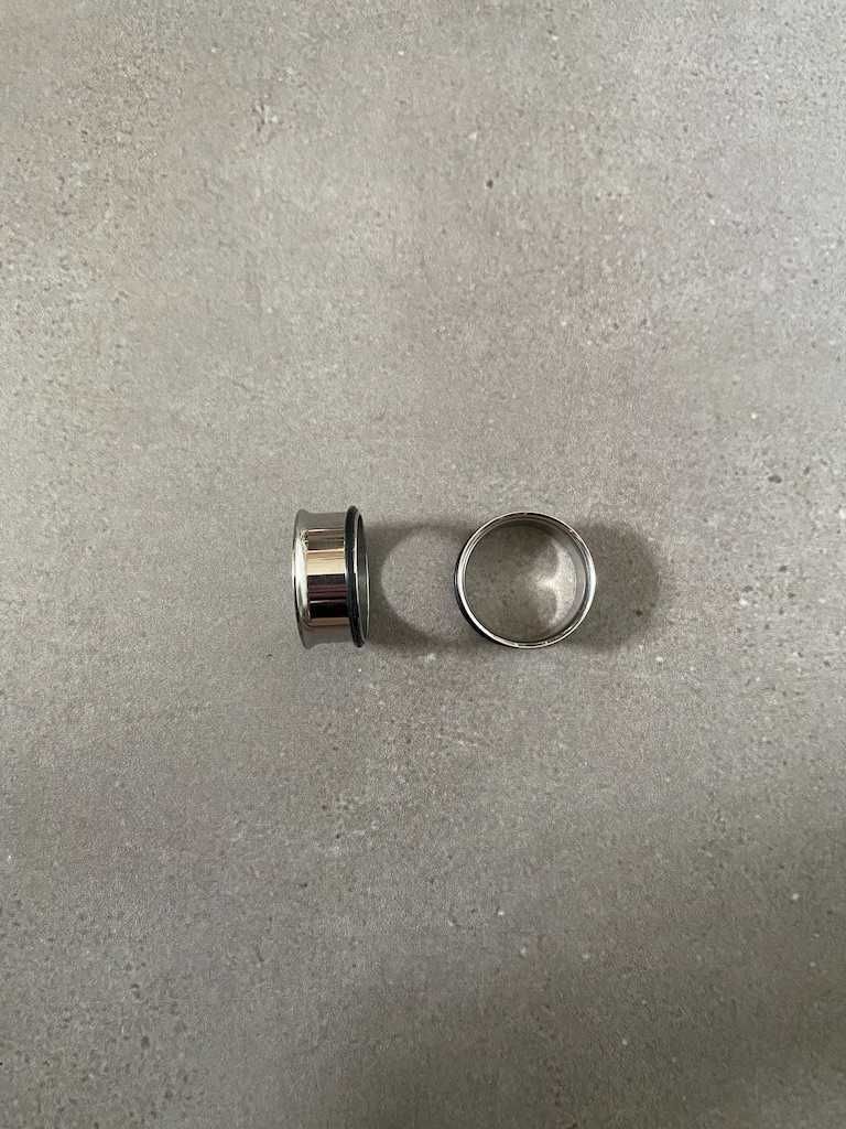 plug plugi tunel srebrne tunele 22mm rozpychacz rozpychacze piercing