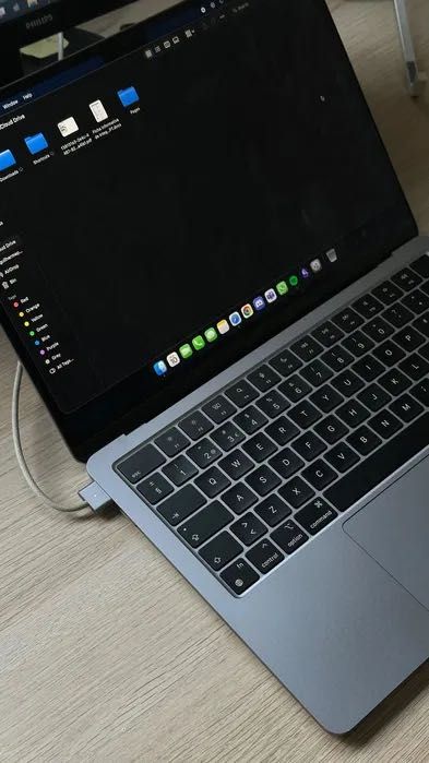 Macbook air M3 1TB 16GB (Como novo)