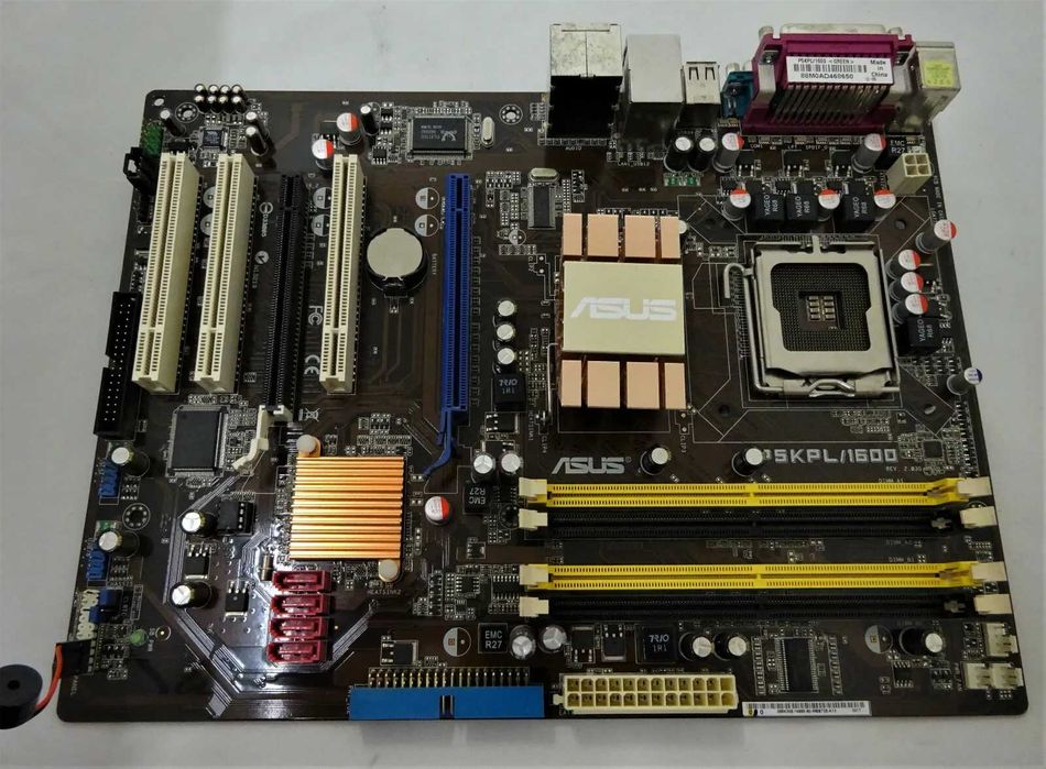 Motherboard ASUS P5KPL/1600 em bom estado