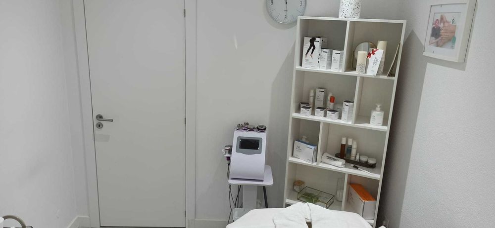 Aluga-se 1 ou 2 salas de salao de estetica em Cascais