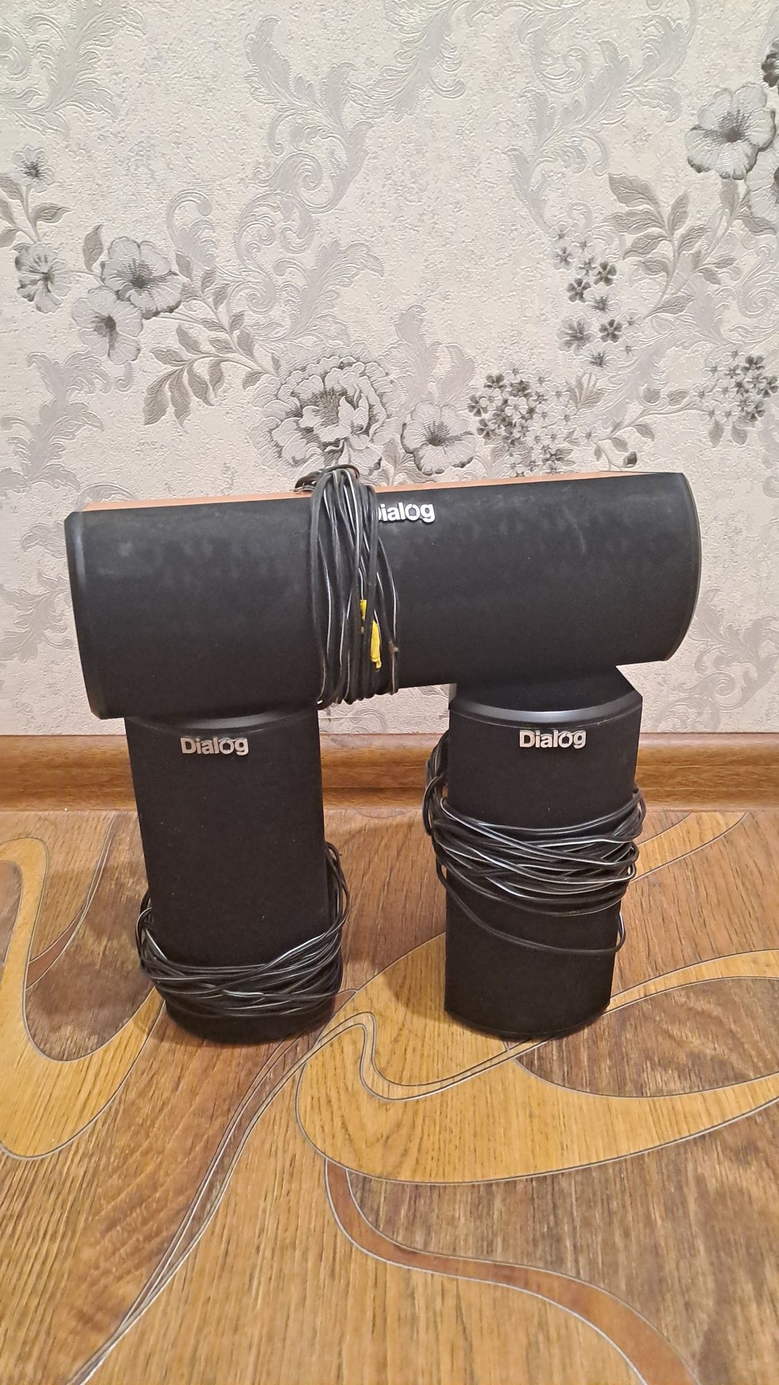 Продам колонки з сабвуфером Dialog