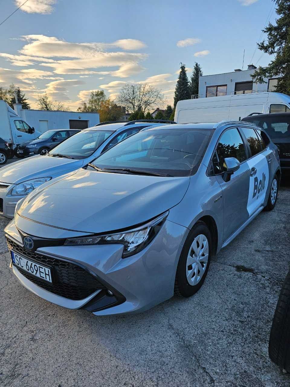Auto wynajem samochodów, uber, bolt, Corolla od 650zł, wypożyczalnia