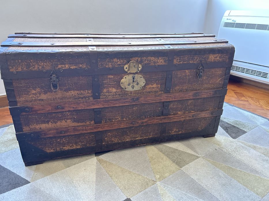 VENDO Arca de Madeira Antiga