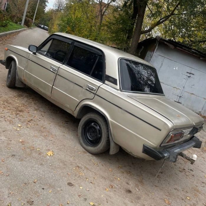 Ваз 2106 на полном боевом ходу СРОЧНО