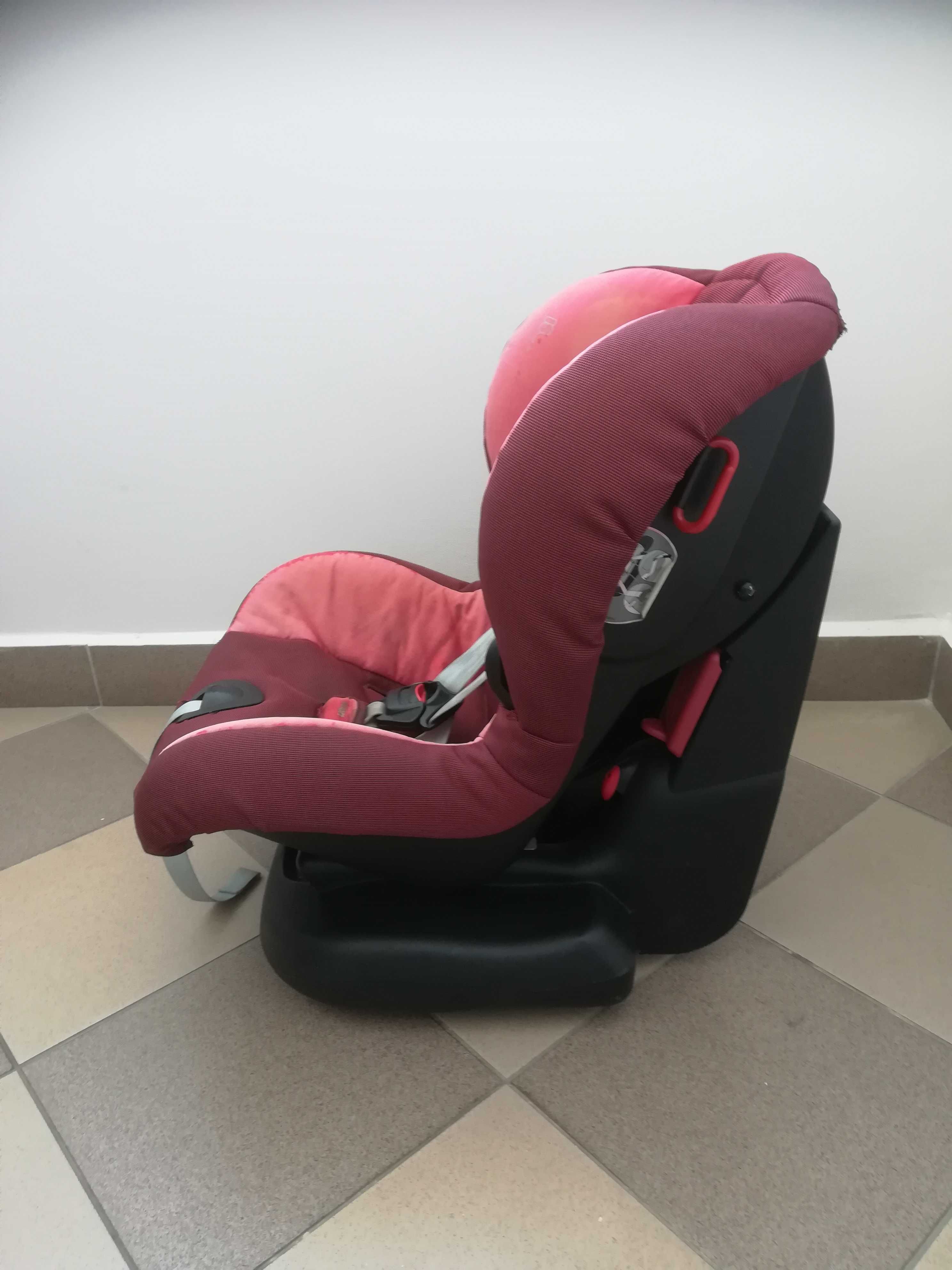 Dziecięcy fotelik samochodowy MAXI COSI PRIORI 9-18 kg czerwony/bordo