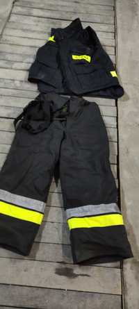 Ubranie specjalne strażackiewraz z bezrekawnikiem