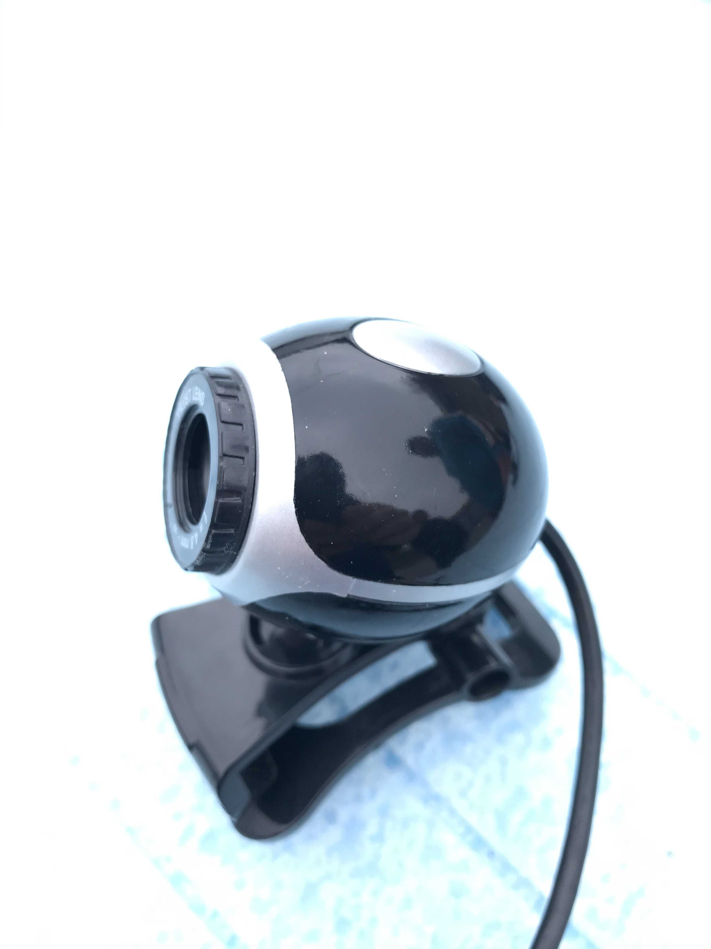 Веб-камера Trust Exis webcam Black-Silver