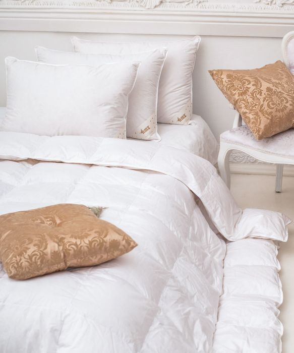 Kołdra AMZ PREMIUM GOLD ciepła 180x200cm Biały