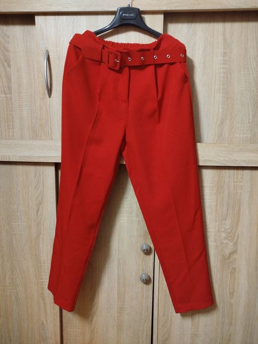 Garsonka żakiet+ spodnie komplet piękna czerwień L