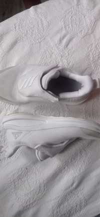 Białe adidasy buty dziecięce rozmiar 35