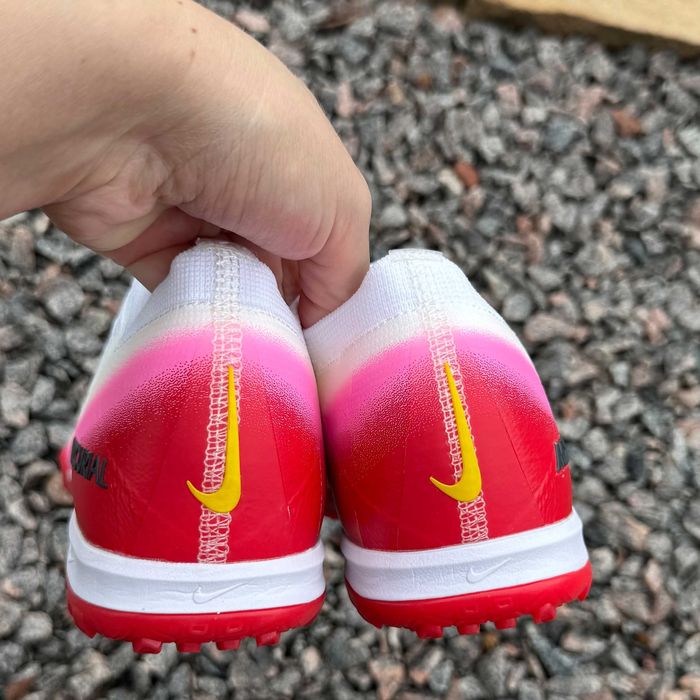 Дитячі бутси сороконіжки Nike AIR Zoom, копочки Найк 36-44 + Подарунок