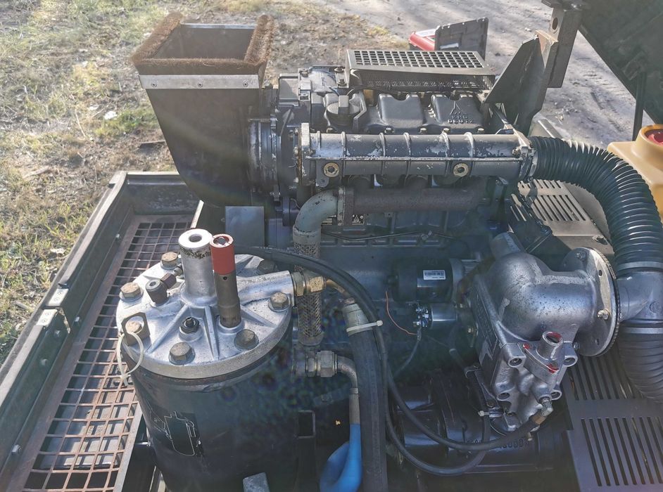 Sprężarka śrubowa Maco  3,9 m3/min  Zarejestrowany Silnik Deutz