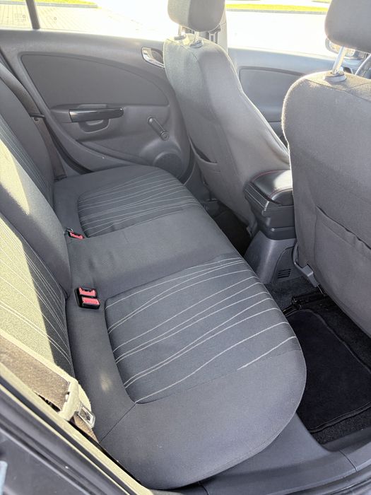 Opel Corsa 1.4 100km 2010r