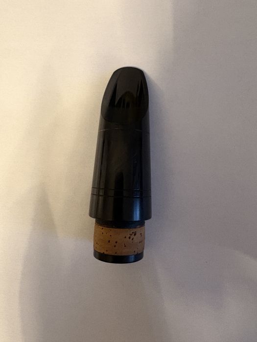 ustnik Vandoren B45 z lirą do klarnetu B