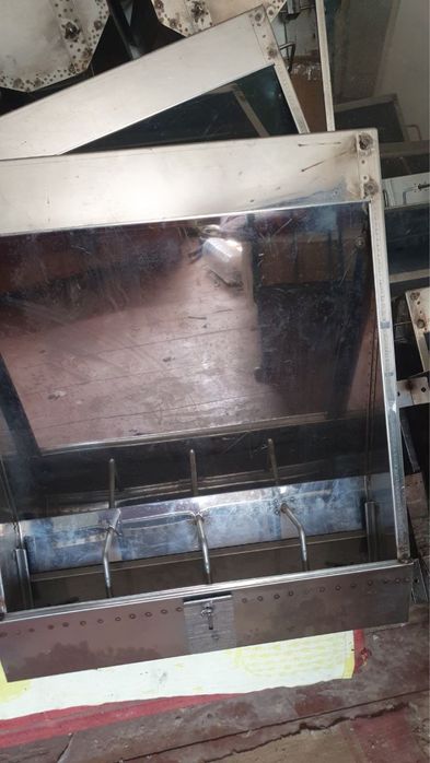 Годівниця для дорощування на 4 кормомісця