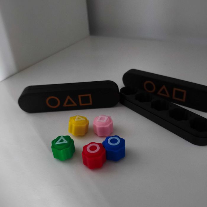 Jogo de dados Gonggi com chumbo da serie Squid Game.