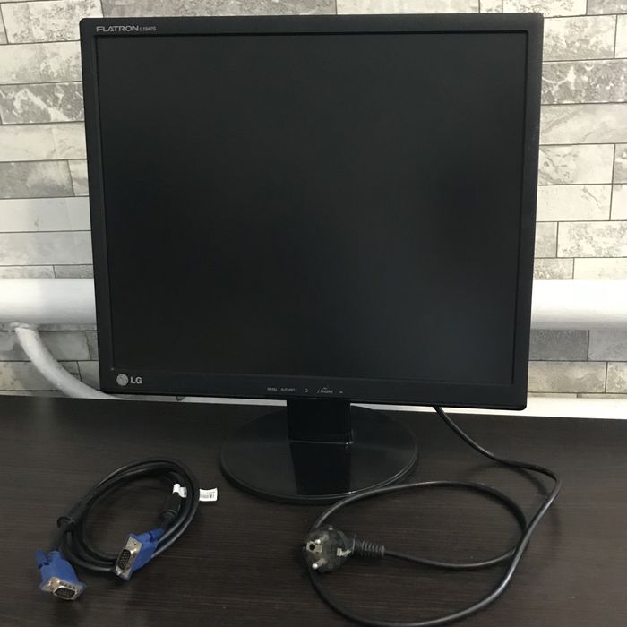 Монітор 19‘‘ LG FLATRON L1942S-BF
