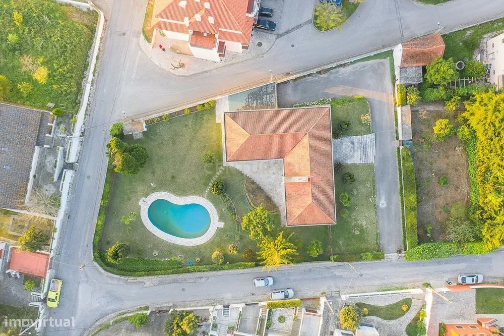 2 MORADIAS - Santana - Lotes com  1985 e 1449 m2 - EXCELENTE OPORTUNID