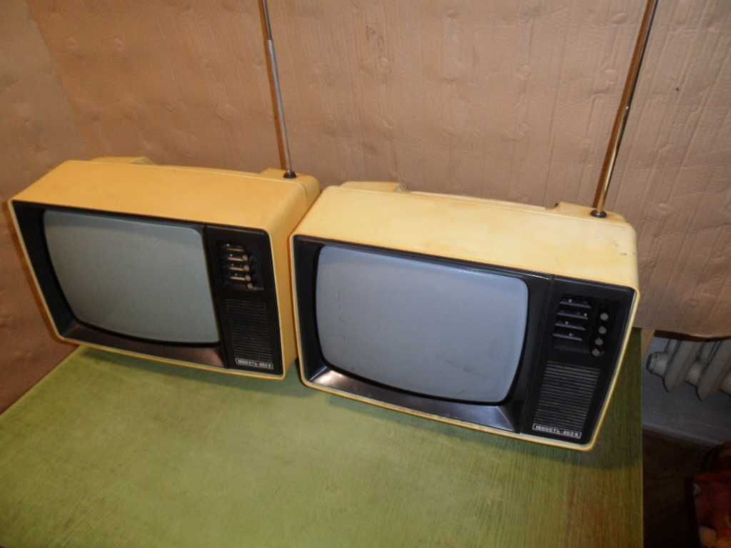 Telewizor  Junost 402 ( 2 sztuki )