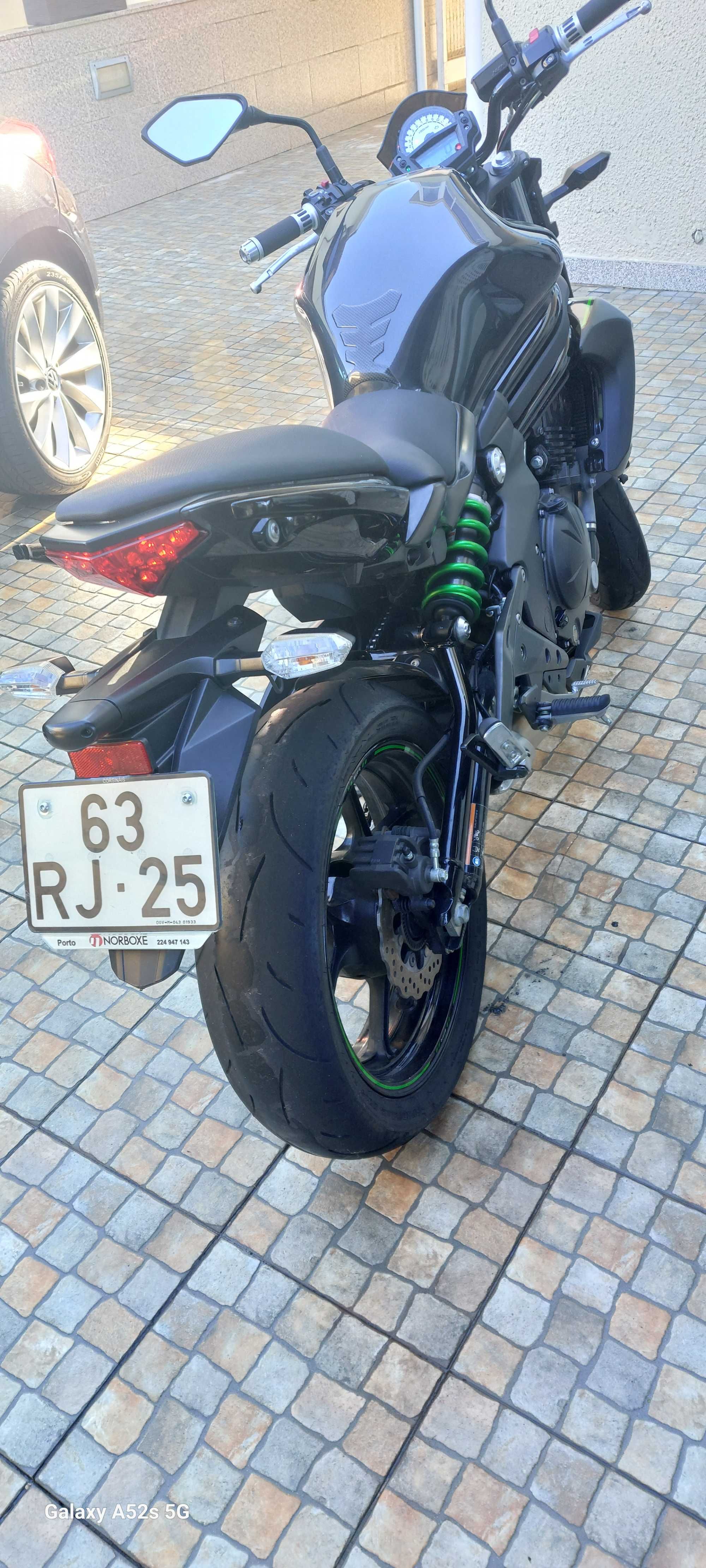 Moto Kawasaki er6n 650