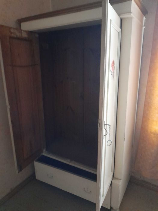 Stara szafa ubraniowa lata 30