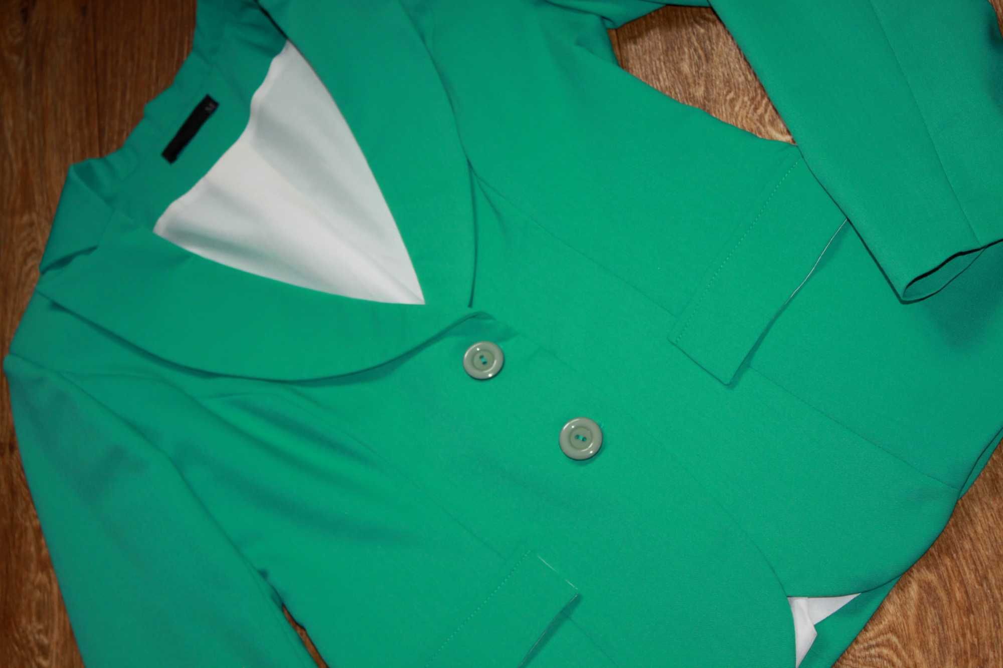 Зеленый пиджак жакет