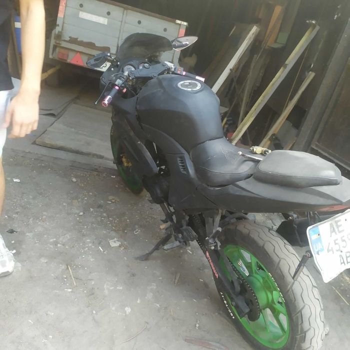 Продається Мустанг МТ-200