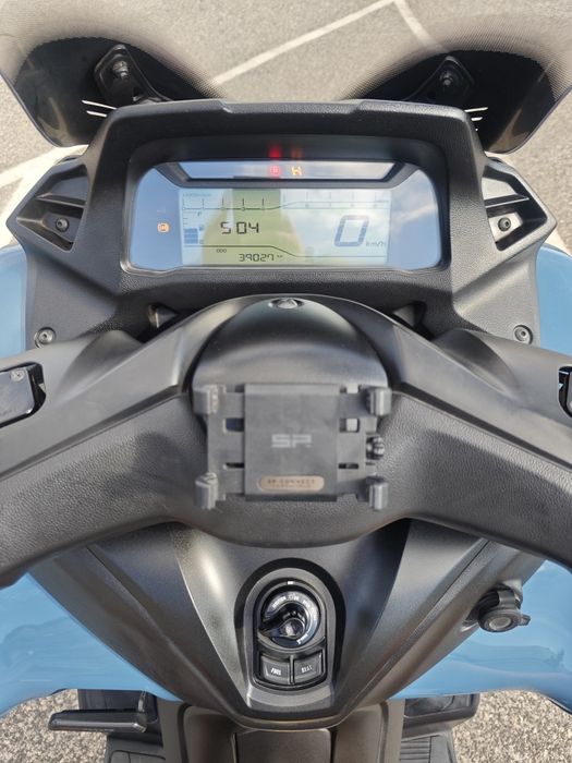 Yamaha Tricity 300 – 39 000 km – vidro alto + vidro standard