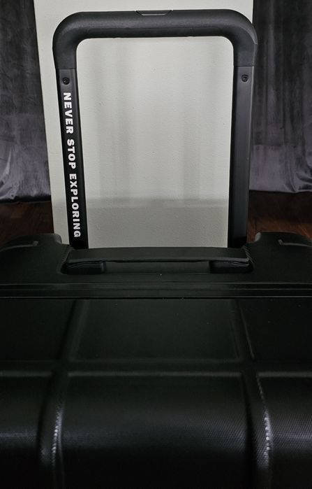 Walizka The North Face nowa