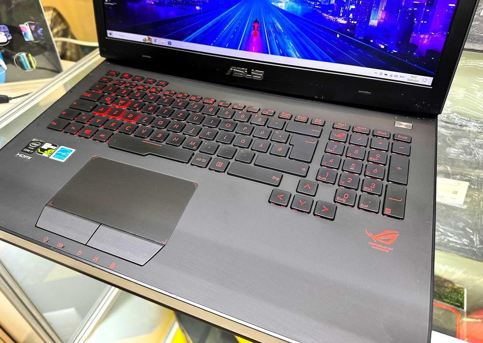 - МАГАЗИН - ASUS ROG/ Core i7 + 20gb + gtx // ИГРОВОЙ Большой Ноутбук