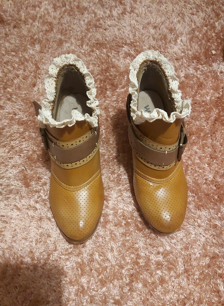 Botins camel personalizados + Botins pretos em pele genuína, 36