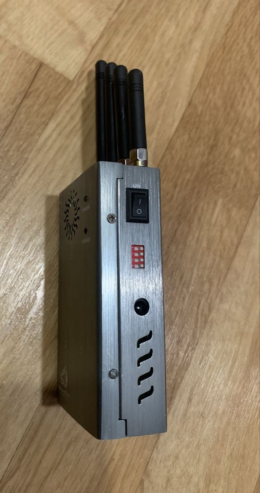 портативний універсальний глушник GSM, GPS, WiFi