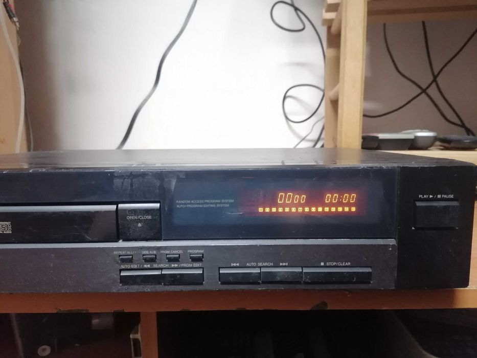 Odtwarzacz CD JVC XL-V131