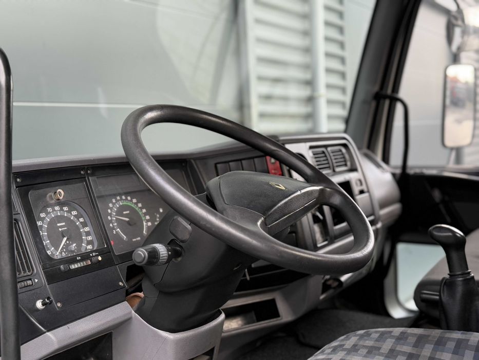 Renault MIDLUM 6.2 DCI 180.CV 12T REBOQUE PORTA 4/5 PRONTO SOCORRO