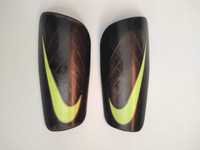 Футбольные щитки Nike Mercurial Lite, на рост 170-180см.
