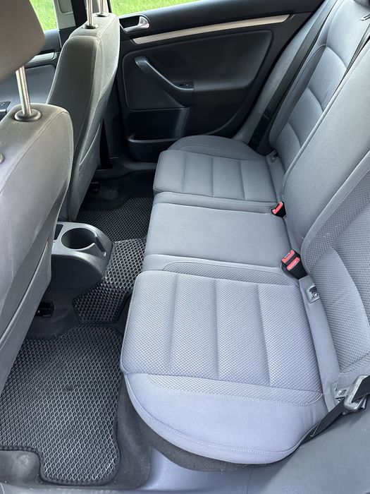 Volkswagen Golf 5 V 1.4MPI