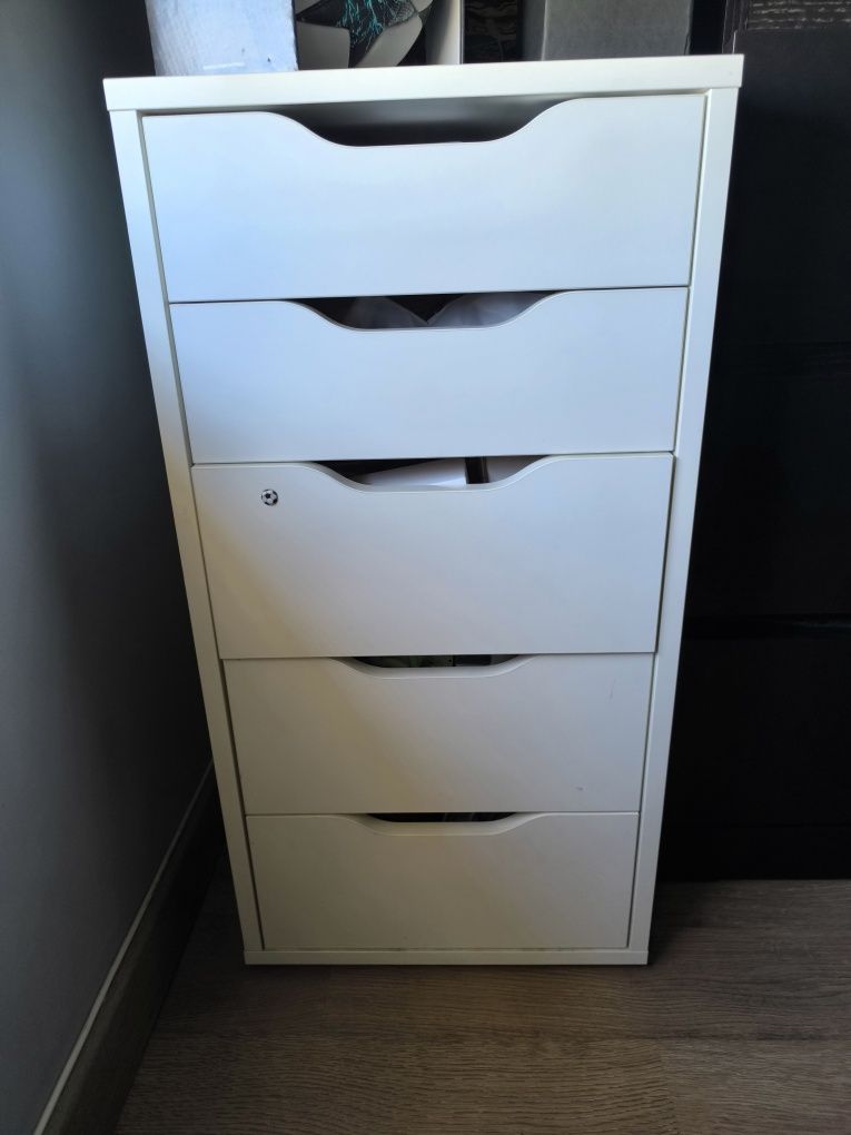 Móvel de gavetas, escritório ou quarto