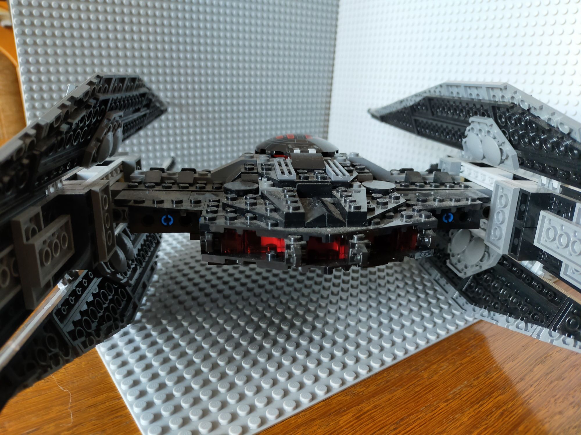 LEGO star wars 75179 myśliwiec kylo rena